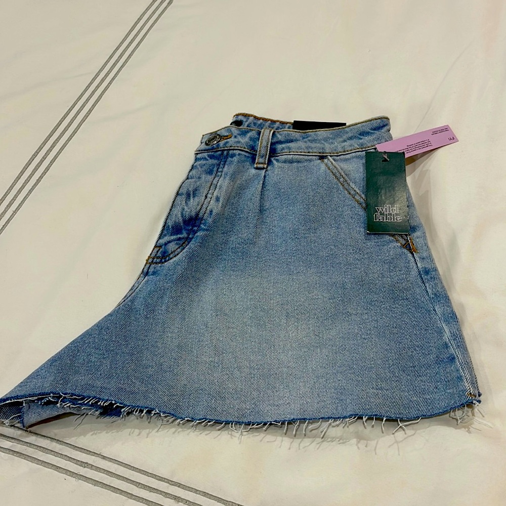 WILD FABLE high rise shorts